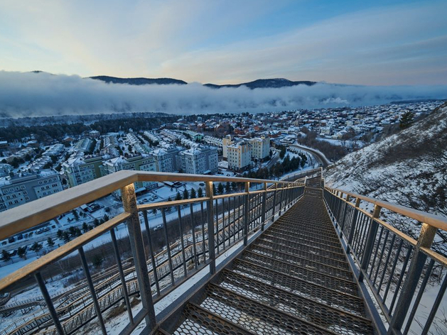 В Красноярске в Удачном около новой лестницы сделают парковку