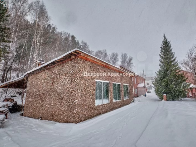 Гостевой дом «в самом сердце Бобрового лога» продают за 70 млн в Красноярске