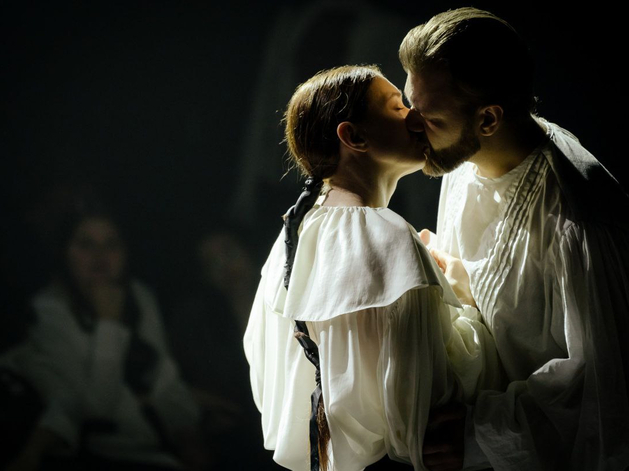«Ромео и Джульетта»: Шекспир и эксперименты на новой сцене «Пушка+» 
