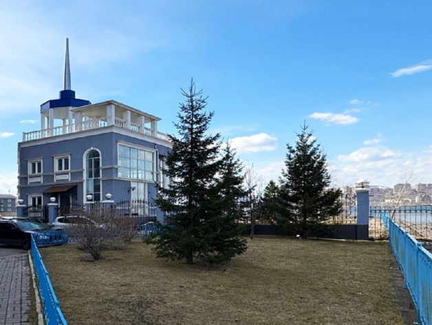 Продается дом со шпилем на Ярыгинской набережной. Сколько стоит объект?
Продается дом со шпилем на Ярыгинской набережной. Сколько стоит объект?