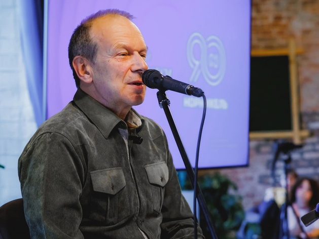 Дмитрий Петров: Язык — инструмент адаптации к изменчивому миру Дмитрий Петров: Язык — инструмент адаптации к изменчивому миру