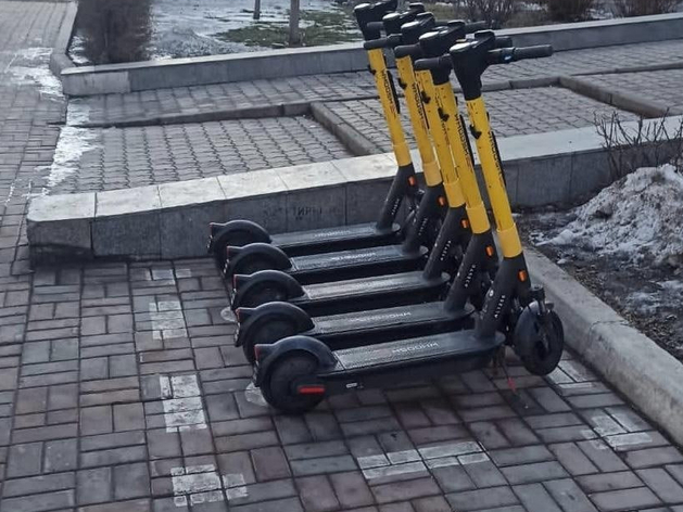 Самокатчикам в Красноярске установят правила езды