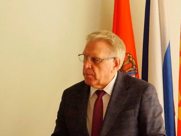 Экс-главу Назарова подозревают во взятке от дорожников в 3,5 млн рублей 