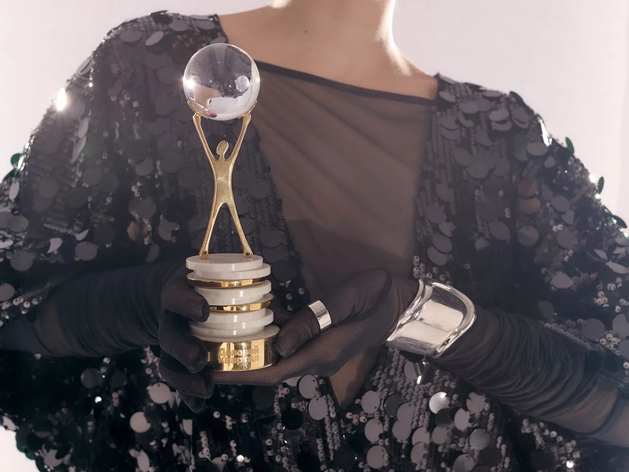 Красноярский бренд ICHE выпустил лимитированную коллекцию для премии «Бизнес! Лидеры» Красноярский бренд ICHE выпустил лимитированную коллекцию для премии «Бизнес! Лидеры»