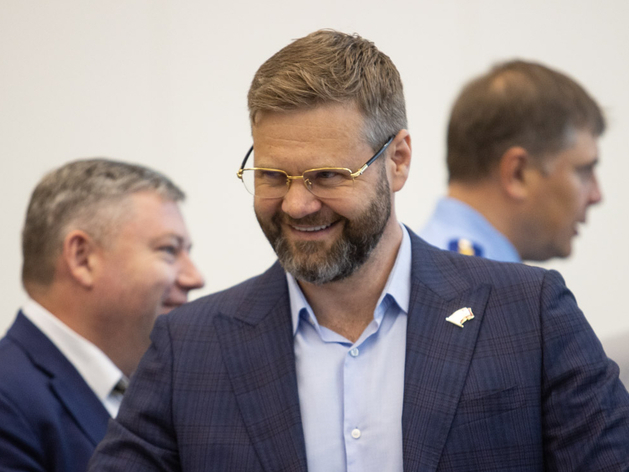 Мексиканец в кустах: красноярского бизнесмена Романа Гольдмана будут судить заочно Мексиканец в кустах: красноярского бизнесмена Романа Гольдмана будут судить заочно