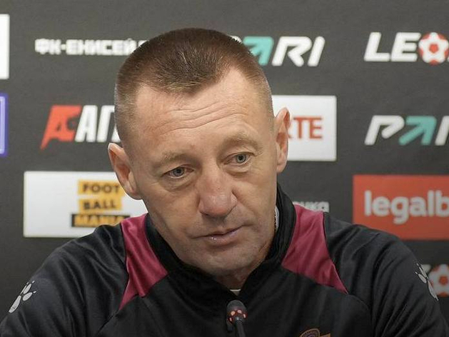 Главный тренер ФК «Енисей» Андрей Тихонов покидает команду Главный тренер ФК «Енисей» Андрей Тихонов покидает команду