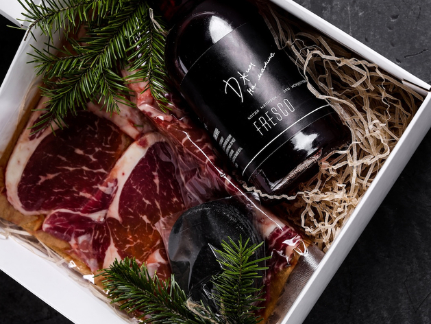 Вкус Нового года: ресторан FRESCO представил лимитированные гастрономические боксы Вкус Нового года: ресторан FRESCO представил лимитированные гастрономические боксы