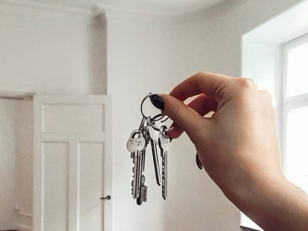 Надежный ход: как провести безопасную сделку с пожилыми собственниками в Красноярске Надежный ход: как провести безопасную сделку с пожилыми собственниками в Красноярске