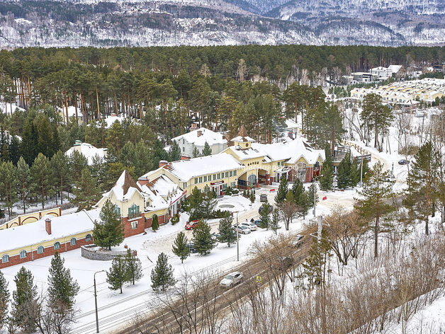 Самый дорогой участок в «Соснах» выставили на продажу. Сколько он стоит? Самый дорогой участок в «Соснах» выставили на продажу. Сколько он стоит?