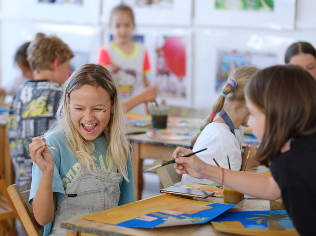 Знаменитая Поздеевка приглашает в городской летний «Арт-лагерь» Знаменитая Поздеевка приглашает в городской летний «Арт-лагерь»