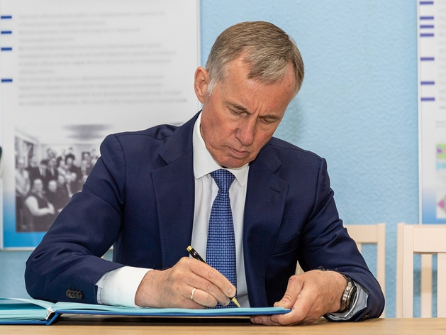 Экс-глава МВД Красноярского края Александр Горовой перешел работать в «Росатом»
Экс-глава МВД Красноярского края Александр Горовой перешел работать в «Росатом»