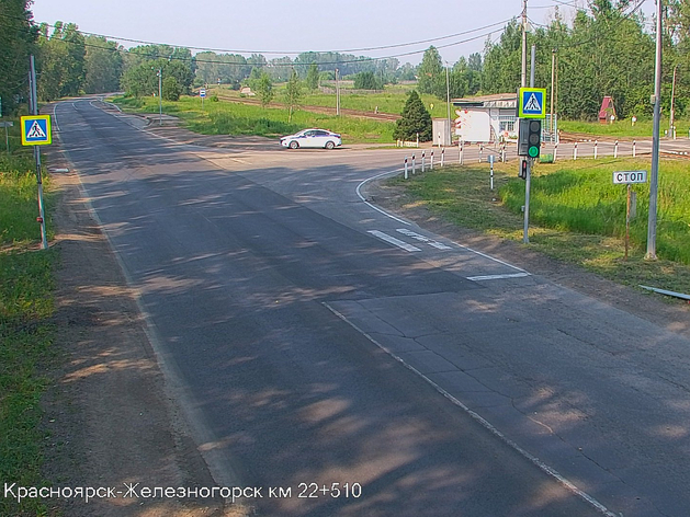 Трассу Красноярск — Железногорск закрыли из-за приезда Дмитрия Медведева Трассу Красноярск — Железногорск закрыли из-за приезда Дмитрия Медведева